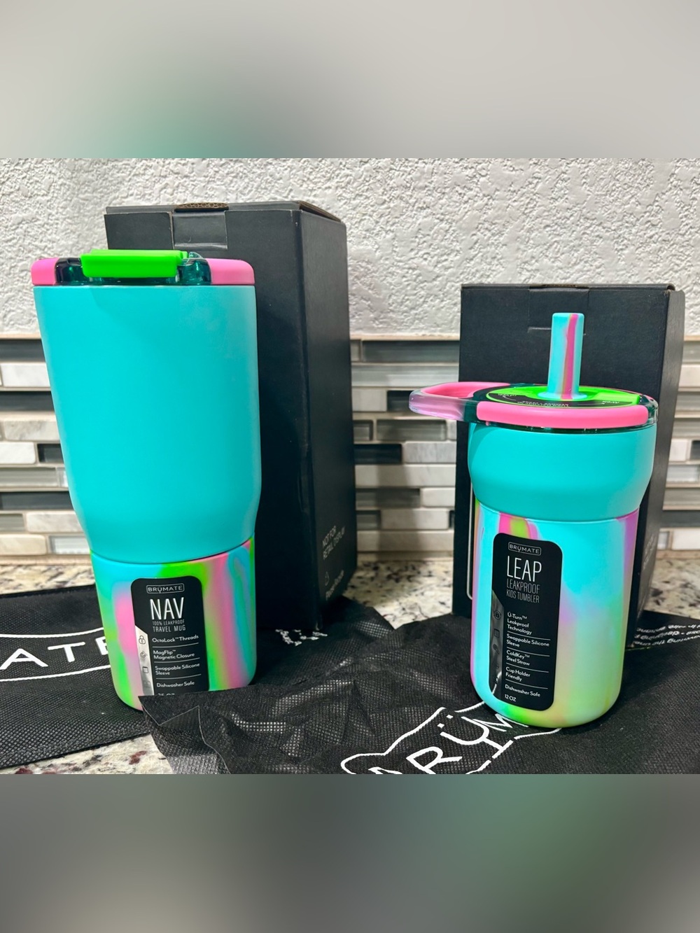 BruMate Neon Swirl Set Nav 25 Oz Tumbler / 12 Oz Leap